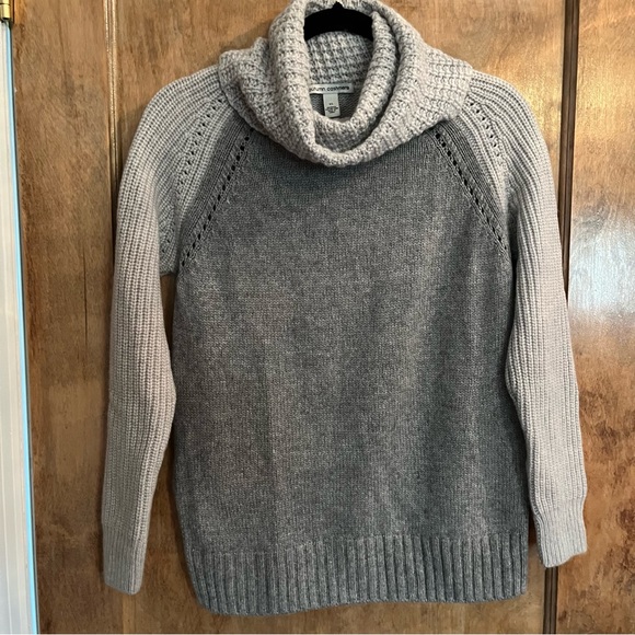 Autumn Cashmere
Cowl-Neck Two-Tone Cashmere-Blend Sweater